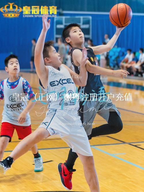 皇冠博彩开户腰上衣着一件“钢制”金色紧身束腰